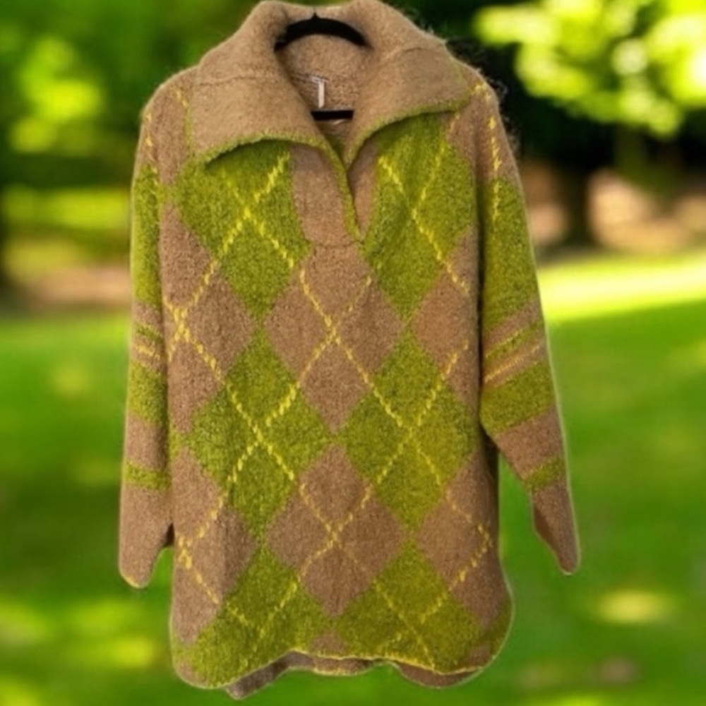 Free People Oversized Argyle Sweater in Tan, Green & Yellow NWT   size Small